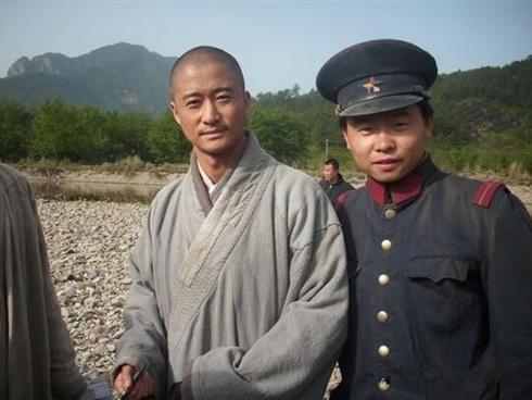 Diễn viên quần chúng ở Trung Quốc bị ngược đãi, coi rẻ như thế nào?-5