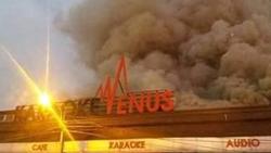 Hải Phòng: Cháy lớn tại quán karaoke, lan sang 2 tòa nhà bên cạnh