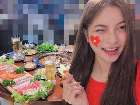 Mặc kệ bị chê bai giọng hát như đấm vào tai, bạn gái Quang Hải tung MV đầu tay quyết định lấn sân showbiz-2