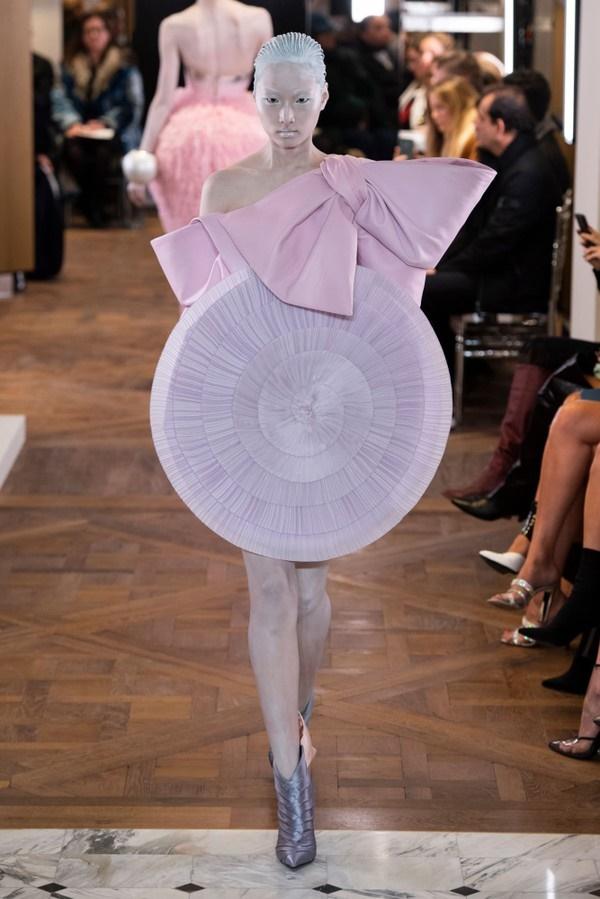 Những thiết kế với nguồn cảm hứng từ ca sĩ Lady Gaga của nhà mốt Balmain-7