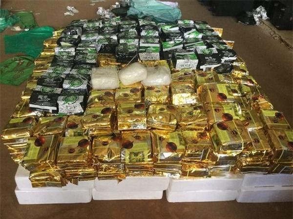 Đối tượng nhập cả bao tải ma tuý để bán dịp Tết-7