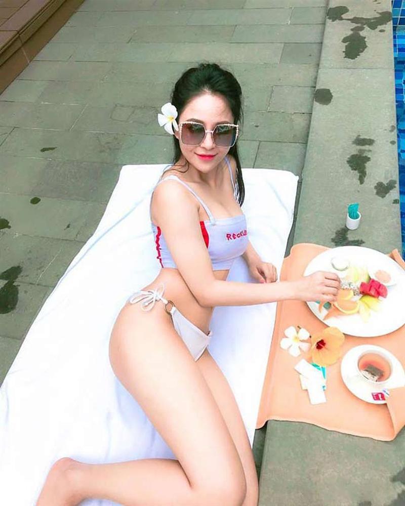 Hé lộ danh tính 2 hot girl xinh đẹp xuất hiện trong Táo Quân 2019-4