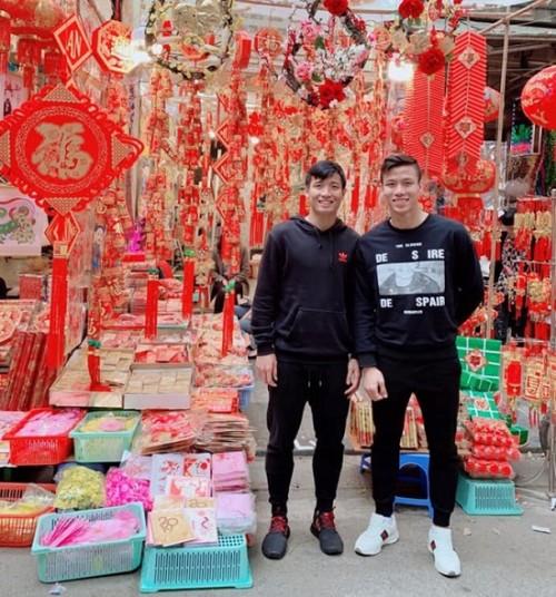 Ngày đầu tiên trở về từ Asian Cup 2019, các tuyển thủ Việt Nam làm gì?-6