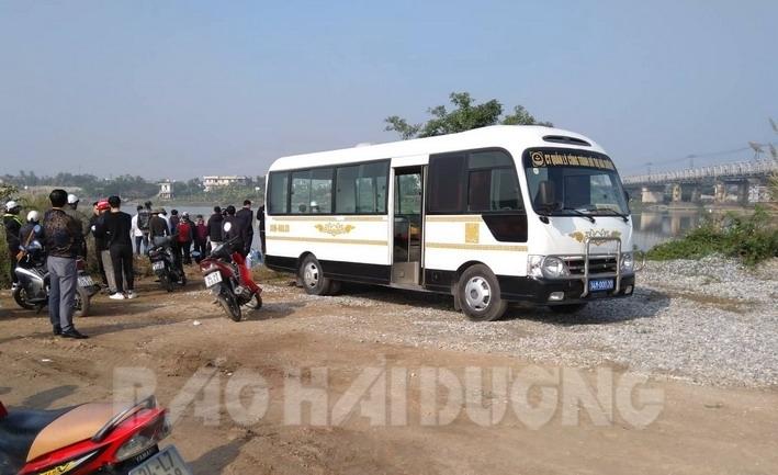 Thả cá tiễn ông Táo, người đàn ông trượt chân ngã tử vong-1