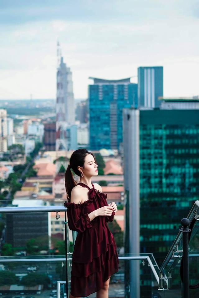 Hạnh phúc được bạn trai Quang Hải tháp tùng đi diễn, Nhật Lê chẳng ngại mà công khai ảnh tự dìm bản thân-5