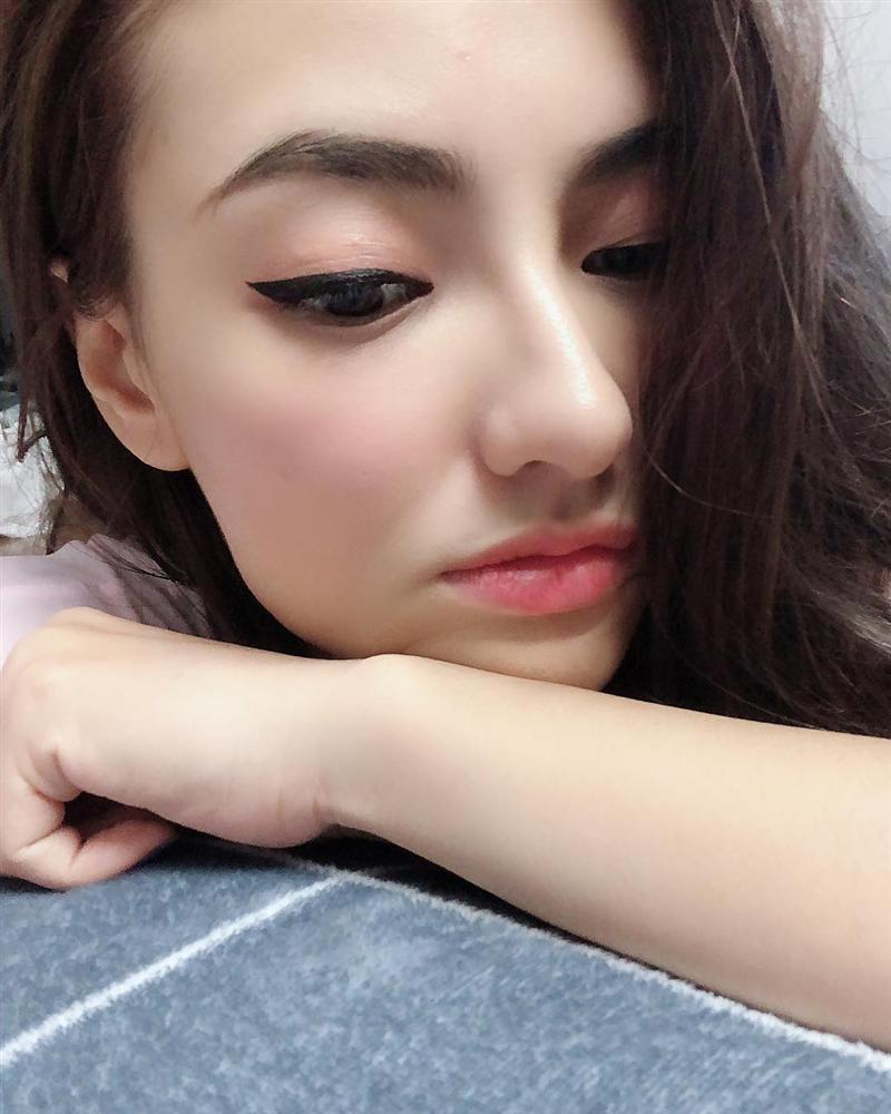 Giữa scandal đòi thanh lọc fans, Hòa Minzy than thở: Tôi cũng có phút yếu mềm-3