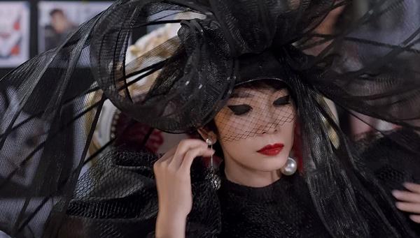 Lan Ngọc bị Xuân Lan vùi dập vì ngoại hình xấu bất chấp thời đại trong tập 7 Mối Tình Đầu Của Tôi-4