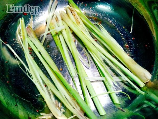 Phát thèm với món thịt gà hấp mắm xả ngon thật ngon-5