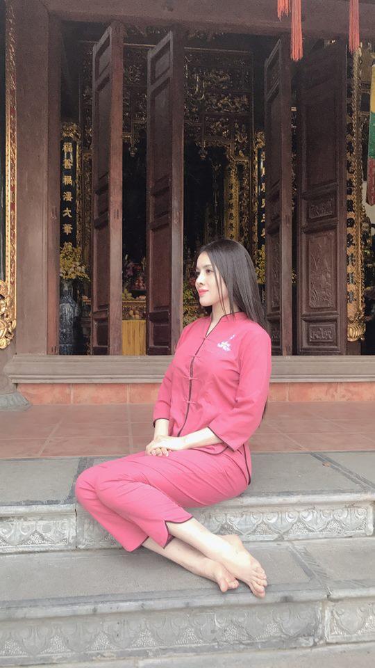 Bị đá xéo đi chùa để cầu có khách, Thư Dung phản pháo gay gắt: Vô duyên, không sợ quả báo à?-2