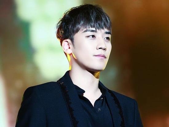 Club của Seungri (Big Bang) bị phanh phui thường xuyên chuốc thuốc, tấn công tình dục phụ nữ