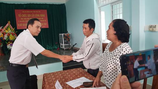 Bảo vệ cha, 1 thanh niên bị TAND Phú Yên kết án oan 1 năm 6 tháng tù-1