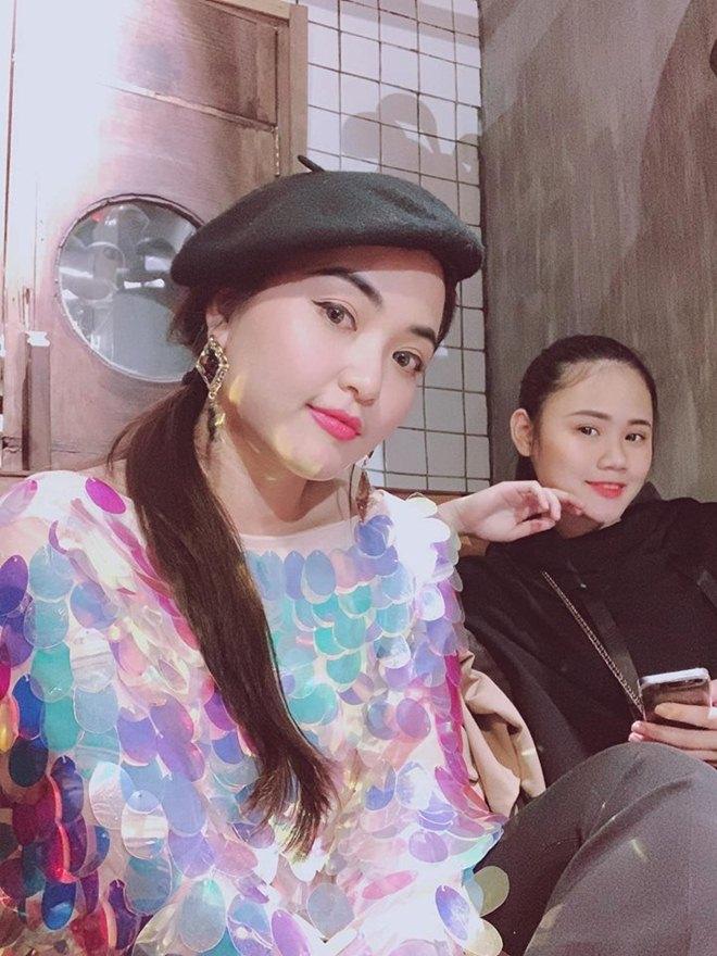 Con gái Tú Dưa lần đầu tiết lộ mối quan hệ với vợ ba của bố-4