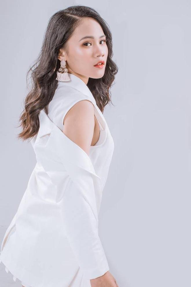 Con gái Tú Dưa lần đầu tiết lộ mối quan hệ với vợ ba của bố-9