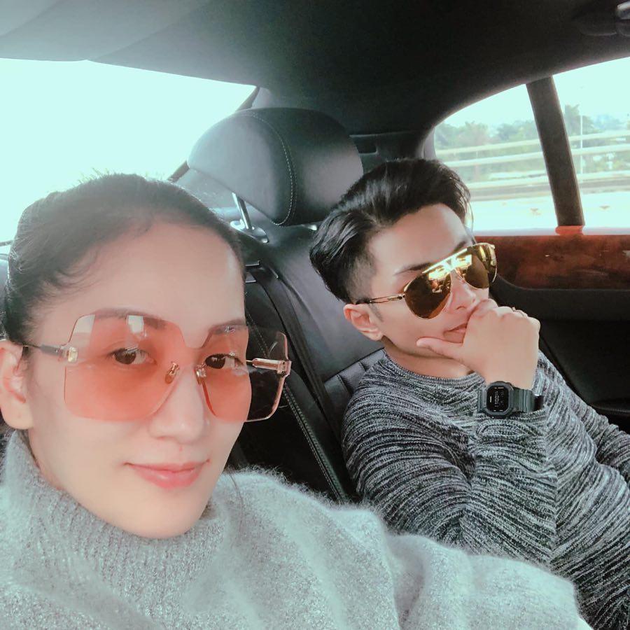 Có ai như Thanh Hằng: Mua hàng hiệu thả ga nhưng lại đổ lỗi cho... Tết-6