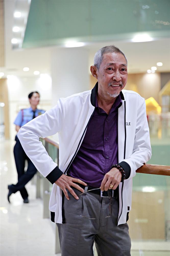 Sau chuỗi ngày chống chọi với căn bệnh ung thư, diễn viên Lê Bình xuất hiện khỏe mạnh tại sự kiện ra mắt phim Táo quậy-1