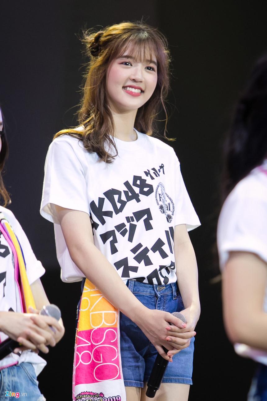 Nét đẹp tươi mới của hot girl 9X, 10X từ nhóm nhạc độc nhất thế giới-7