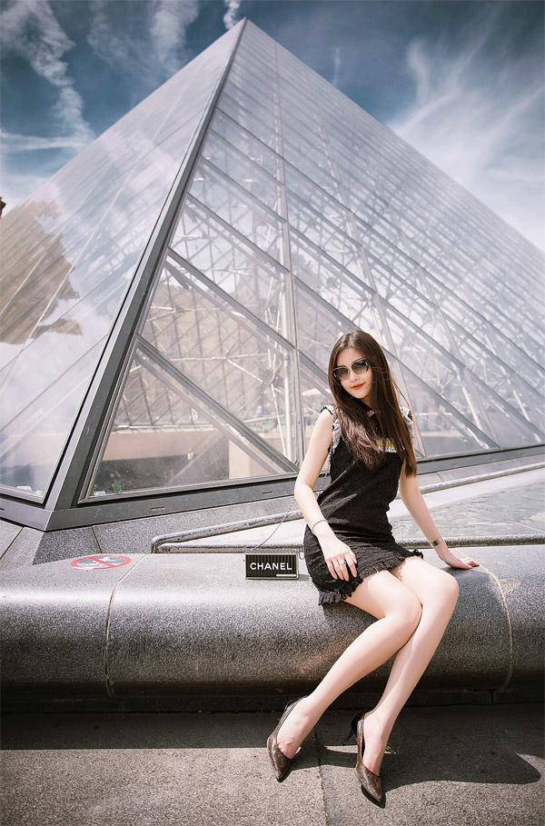 Ở tuổi 24, Lê Âu Ngân Anh sở hữu bộ sưu tập hàng hiệu đến cả tỉ đồng-8