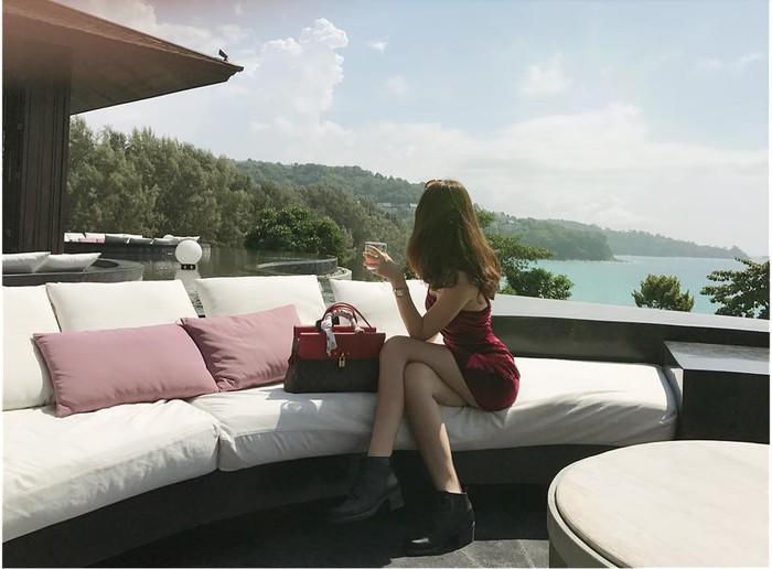 Ở tuổi 24, Lê Âu Ngân Anh sở hữu bộ sưu tập hàng hiệu đến cả tỉ đồng-5