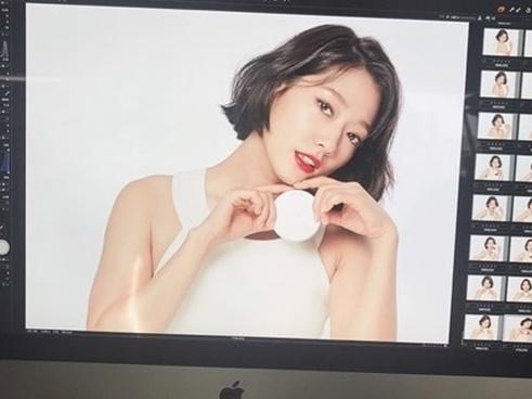 Park Shin Hye gây shock khi cắt phăng mái tóc dài gây thương nhớ