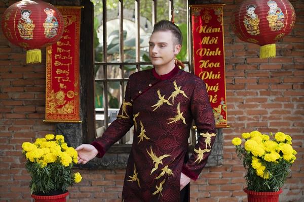 Thánh đơ Cao Ngân vẫn chưa hết đơ khi đóng MV xuân của Kyo York-1