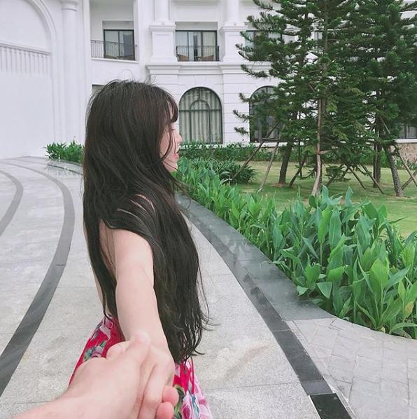 Không chỉ mặc áo mưa đôi, bạn gái Lâm Tây còn khoe hẳn ảnh tế nhị của hai người trên giường?-3