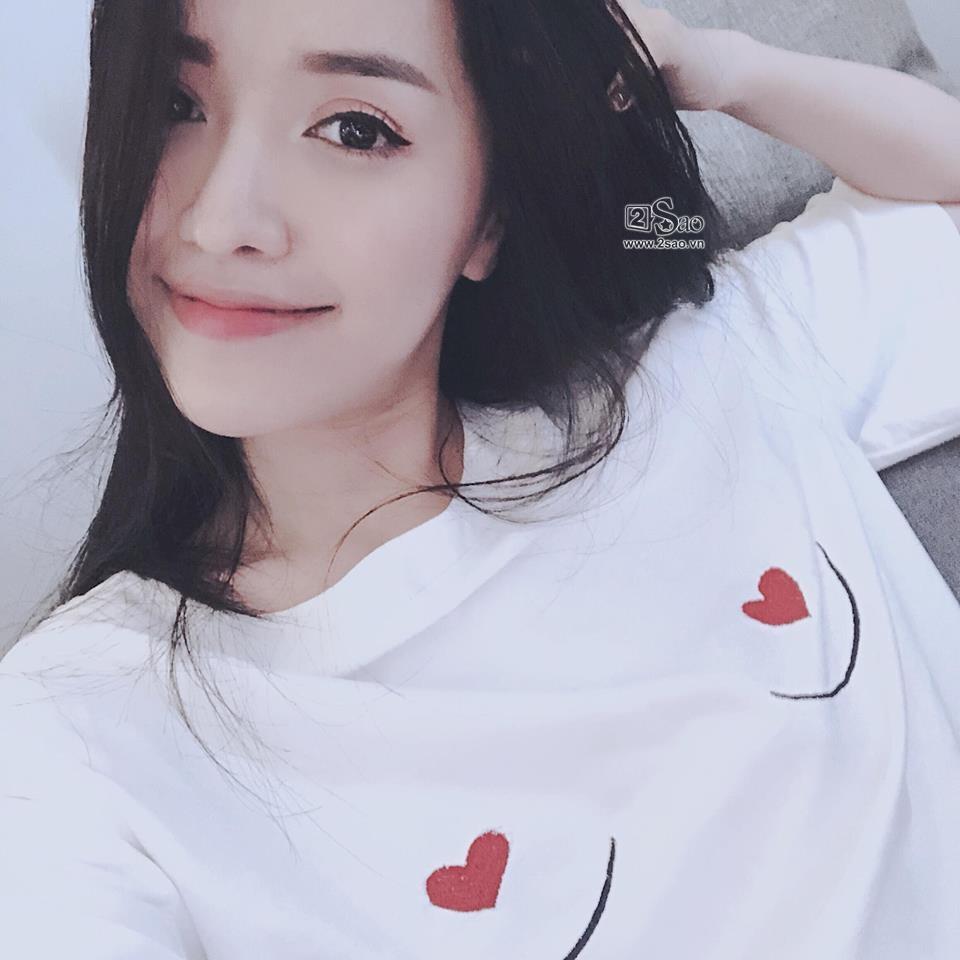 Đẳng cấp tự sướng của Bích Phương: Nhận 100.000 likes dễ như ăn kẹo với nhan sắc đẹp rụng rời-9