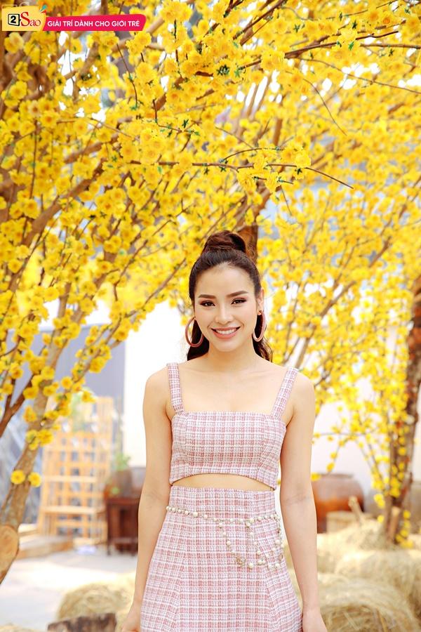 Lục túi Phương Trinh Jolie ngày Tết: Bất ngờ với món đồ rẻ như bèo trong túi xách Chanel trăm triệu-2