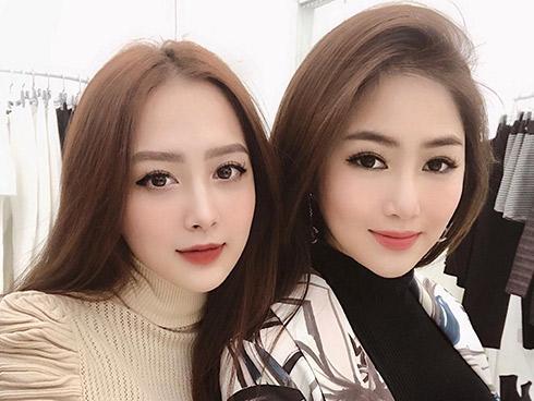 Hương Tràm xinh đẹp, hát hay thì rõ rồi nhưng em họ cô ấy cũng có ngoại hình nổi bật, chất giọng không thua kém chị