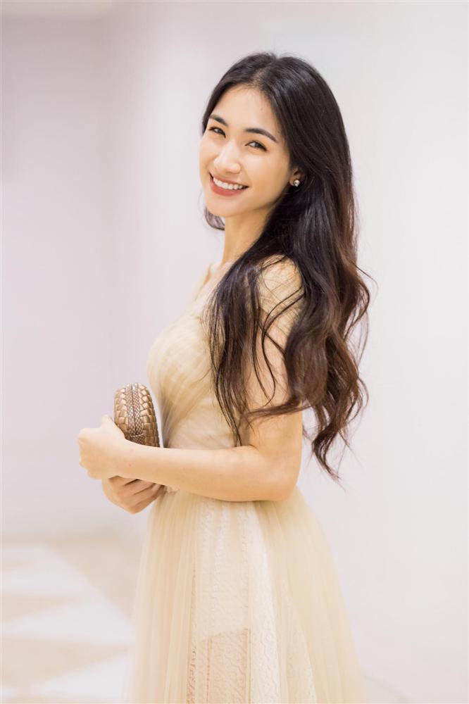 Sao thị phi rơi thẳng đầu năm 2018, Hòa Minzy từ ngôi sao được yêu thích đến nữ ca sĩ bị fan quay lưng-1