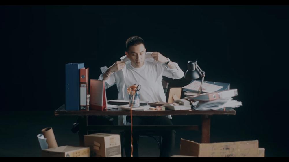 Hiện tượng cover Dương Edward từng khóc rưng rức tại trời tây vì nhớ mẹ và ăn phải bánh chưng hỏng-3