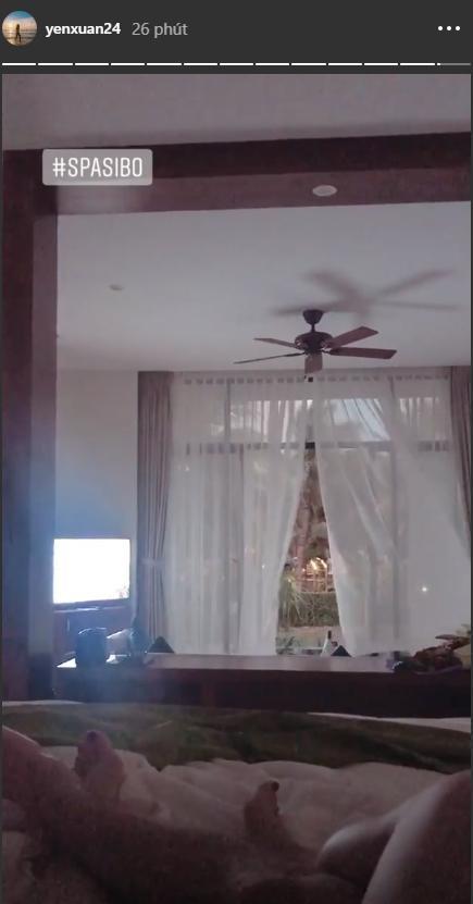 Yến Xuân khoe vóc dáng bốc lửa lái mô tô nước nhưng dân mạng lại chỉ ra giọng nam đứng quay clip là Văn Lâm-1