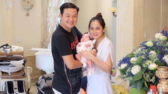 6 tháng sau khi kết hôn, em dâu xinh đẹp của ca sĩ Minh Hằng đã sinh con gái cực đáng yêu-1