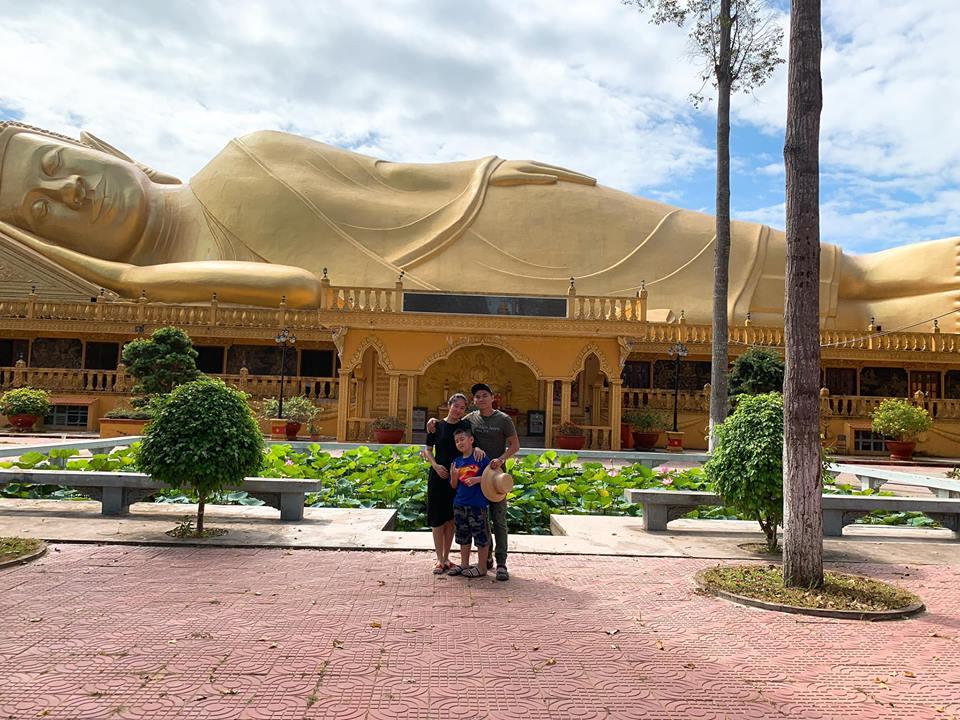 Thu Minh hào hứng đưa quý tử cùng ông xã ngoại quốc về quê ngoại ăn Tết-5