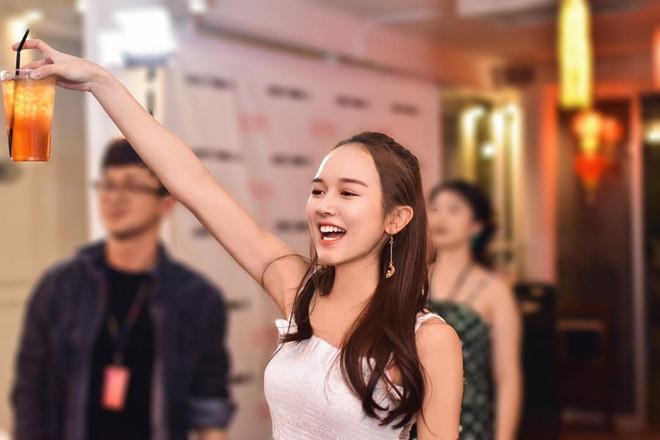 Rich kid Malaysia xinh đẹp có cuộc sống ngập trong hàng hiệu, xe sang-3