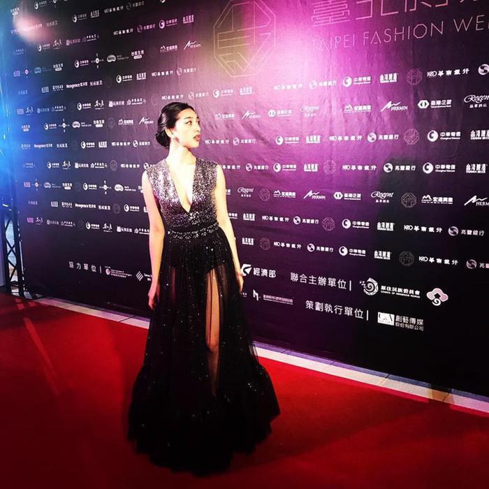 Sao nữ Nhục Bồ Đoàn từng được ngành phim 18+ săn lùng giờ ra sao?-7