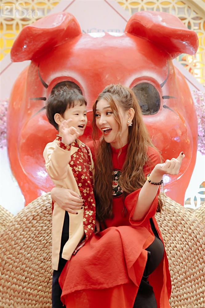 Phủ nhận có bạn trai mới, Thu Thủy nêu tiêu chí: Người đàn ông tôi yêu phải thương cả con trai tôi-15