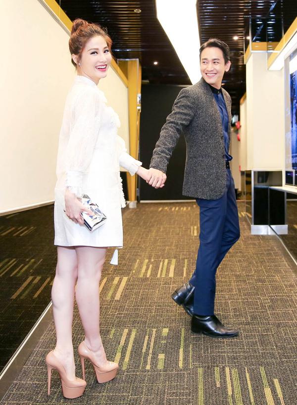 Mỹ nhân Việt nhờ cậy giày siêu cao để không lép vế-7