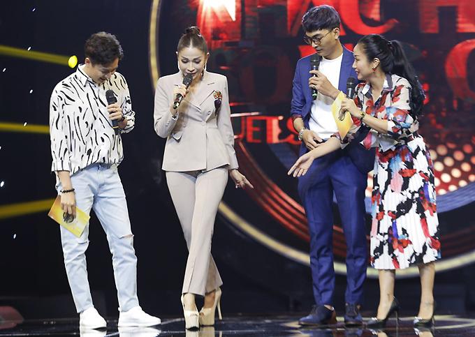 Mỹ nhân Việt nhờ cậy giày siêu cao để không lép vế-17