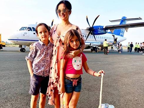 Dù tan đàn xẻ nghé nhưng diva Hồng Nhung vẫn mời chồng cũ về nhà ăn Tết cùng hai con-4