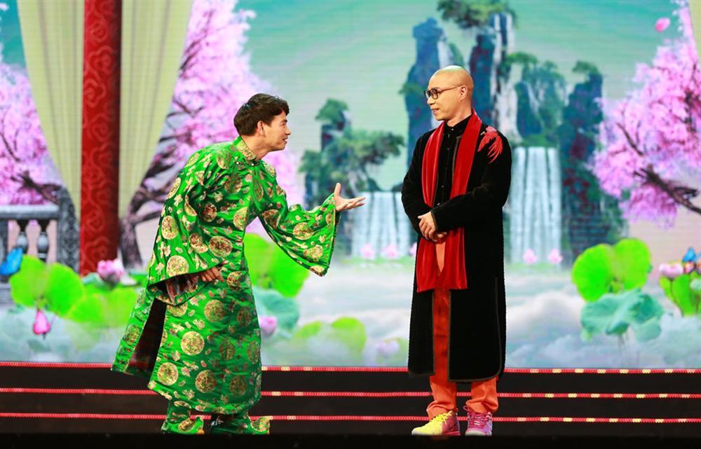 NTK nói gì khi trang phục của Bắc Đẩu châm biếm vua cà phê?-1