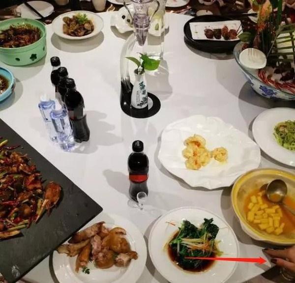 Giả Nãi Lượng và Lý Tiểu Lộ có thật sự gương vỡ lại lành trong dịp Tết Nguyên Đán 2019?-2