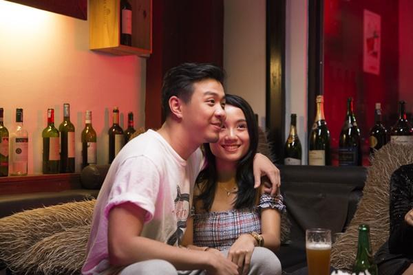 Vừa công khai tình cảm, Big Daddy và Emily chính thức ra mắt với đội hình song ca-6