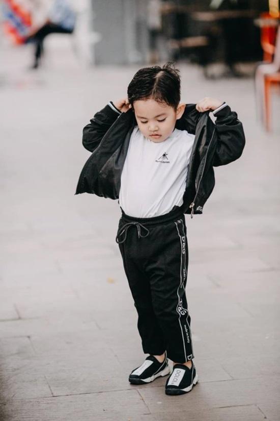 Mới hơn 3 tuổi, con trai Khánh Thi đã có bộ sưu tập đồ hiệu cả 100 triệu đồng-6