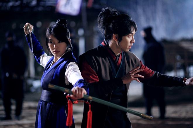 Suzy - mỹ nhân diễn non kém nhưng chuyên hợp tác ngôi sao hạng A-3