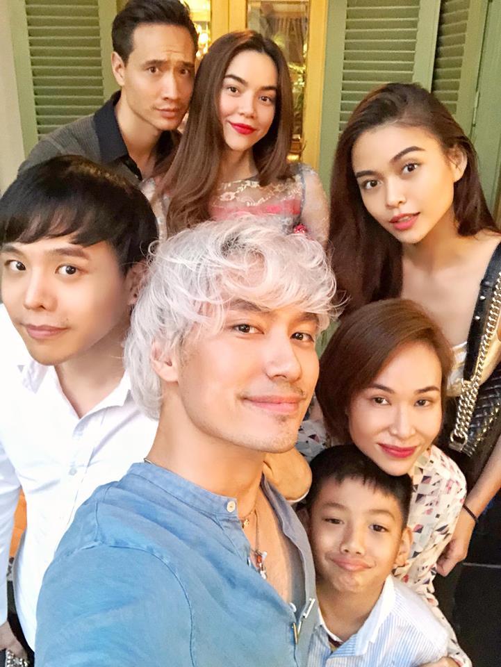 Hồ Ngọc Hà và Kim Lý tình bể bình khi hẹn hò đầu xuân cùng bạn bè thân thiết-1