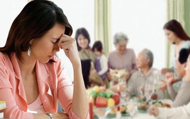 Chỉ rửa bát bưng mâm, tôi đã đánh rơi cái Tết-1