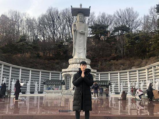 Đội tuyển Việt Nam du xuân: Hồng Duy nổi bật với giày 20 triệu, Công Phượng giản dị-1