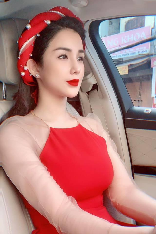 SAO TRANG ĐIỂM ĐẸP ĐẦU NĂM: Diệp Lâm Anh hiền như cô Tấm - Phạm Băng Băng để mặt mộc vẫn xinh không có đối thủ-1