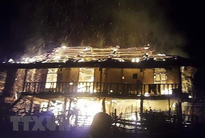 Say rượu rồi tự đốt nhà đêm mùng 3 Tết-1