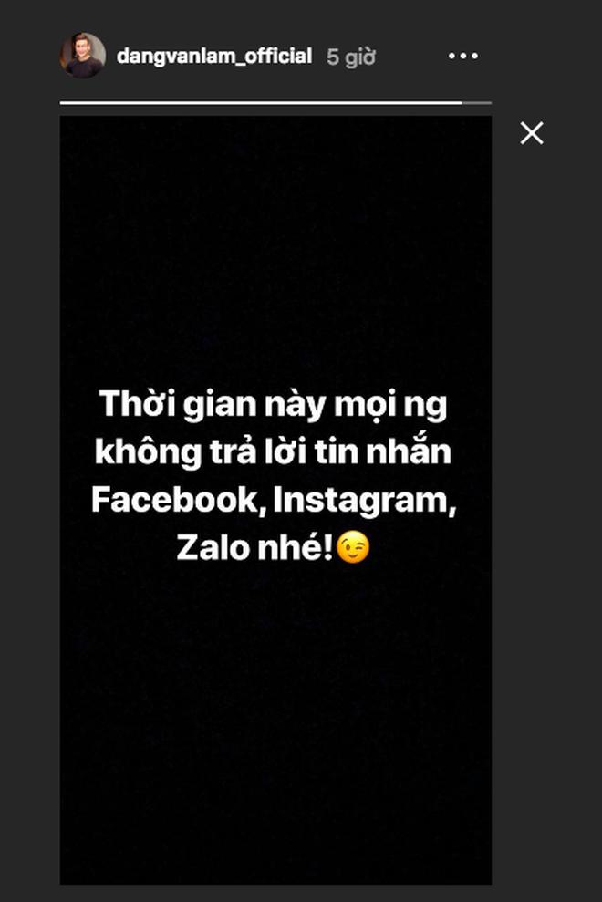 Mất tài khoản mạng xã hội, Facebook mang tên thủ môn Đặng Văn Lâm bất ngờ để lộ clip riêng tư bên một cô gái-1